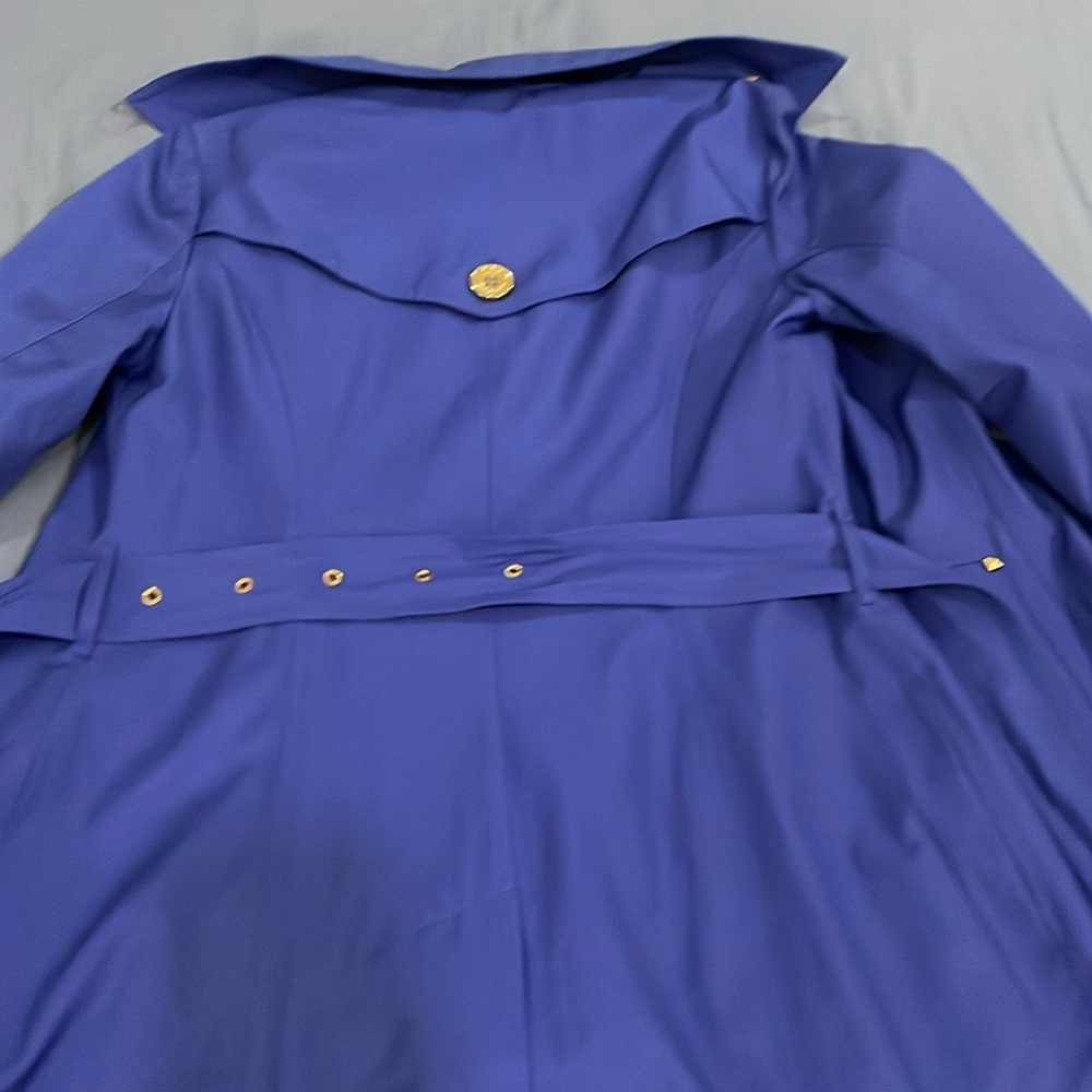 Coat - Picture 10 of 11